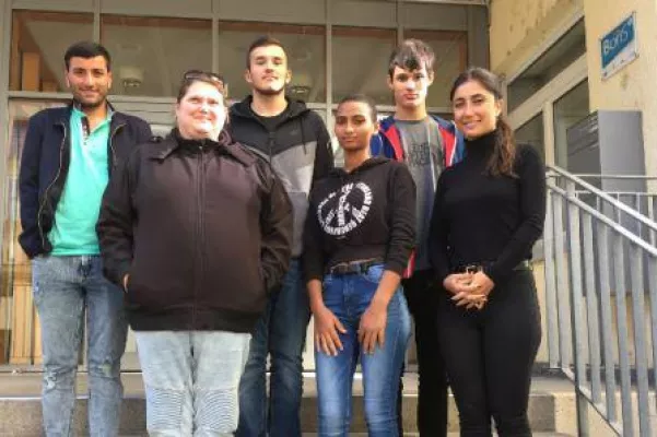 Bild: Einstieg in einen Pflegejob: Alltagsbetreuer gesucht