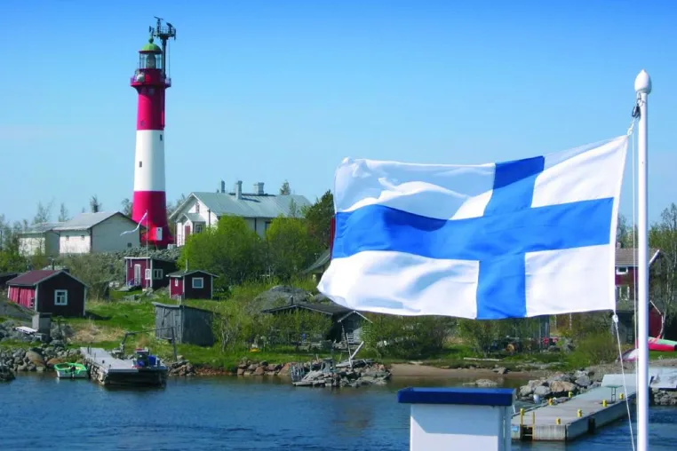 Bild: Außergewöhnliche Leuchttürme an der finnischen Westküste mit Suomi Travel