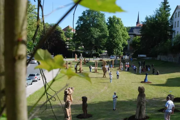 Bild: Neuer Skulpturenpark verzaubert Bad Elster!