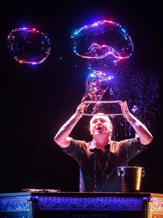 Stephan Masur Wunderbare Seifenblasen (© stephan Masur)