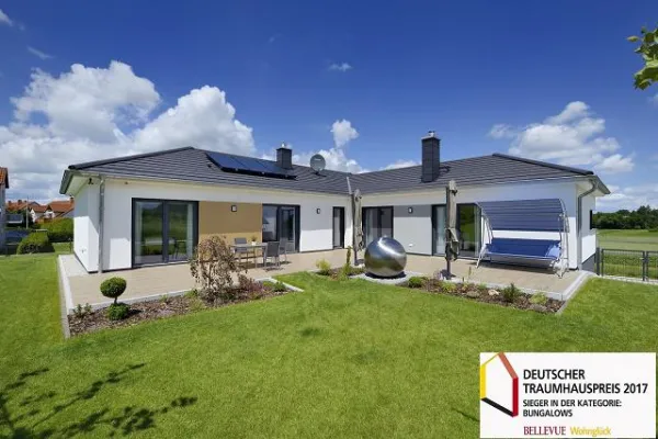 Bild: Deutscher Traumhauspreis 2017 - Leser und User wählten Heinz von Heiden-Bungalow auf den 1. Platz