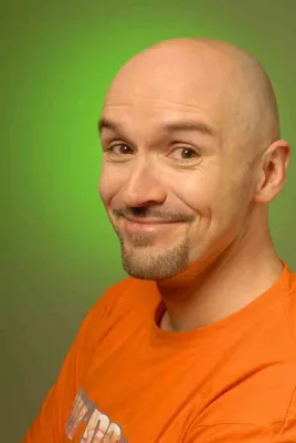 Bild: Dittmar Bachmann erobert mit Stand-up-Comedy & Musik die ufaFabrik