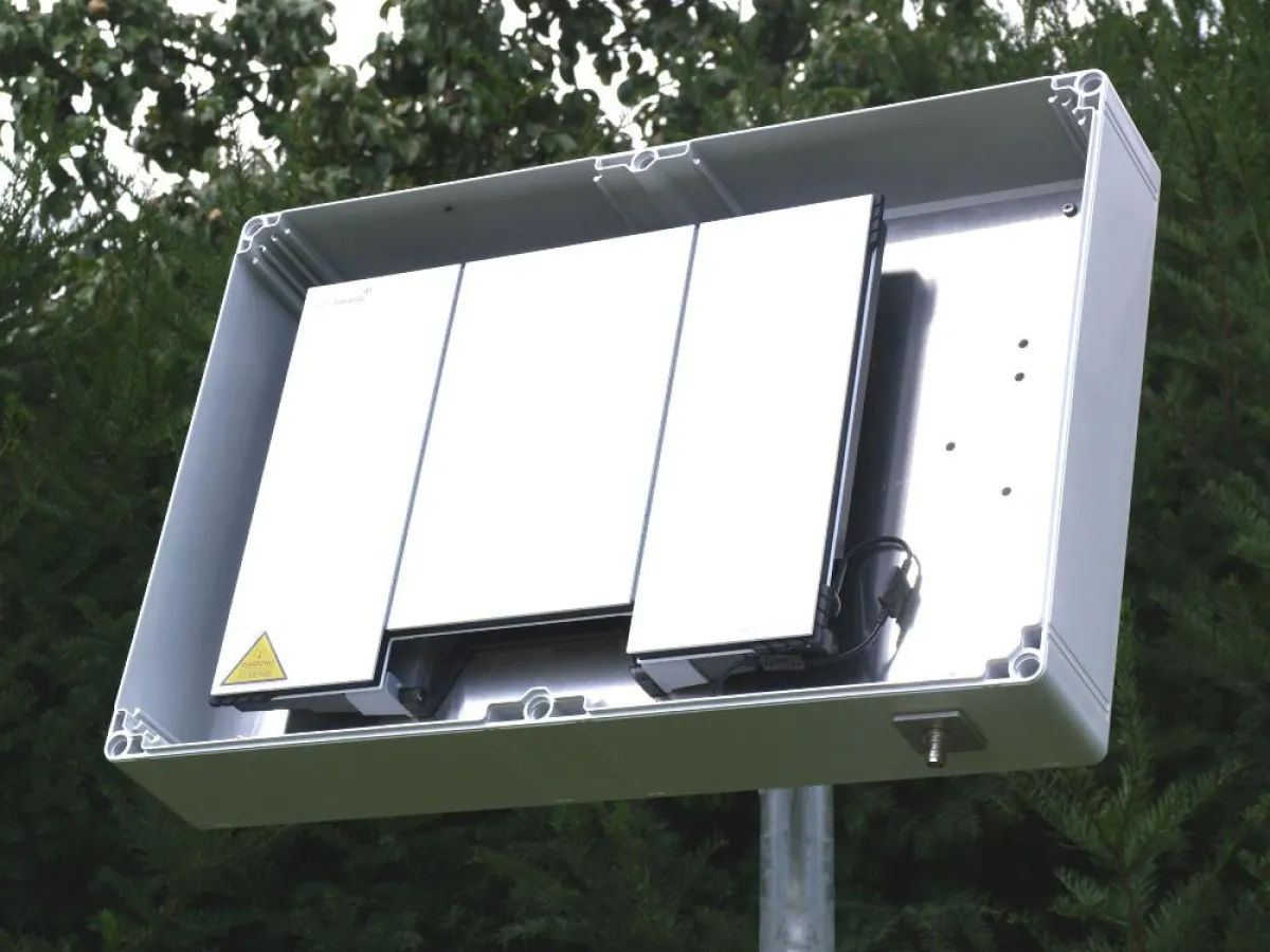 EXPLORER 700 im Schutzgehäuse CPN Enclosure