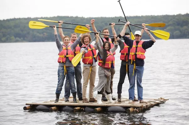 Bild: Floßbau-Events am Starnberger See