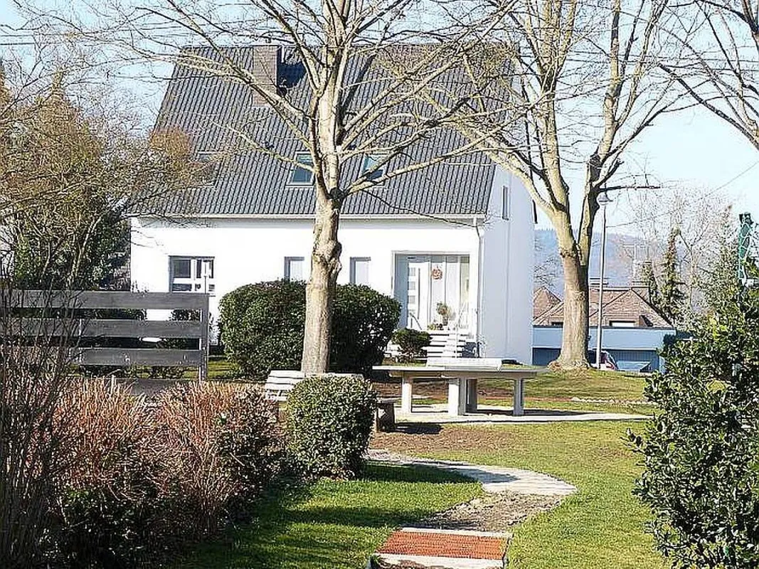 Günter Stein - Brey-Haus am Park (© Günter Stein - Brey-Haus am Park)