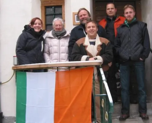 Bild: Pot Still Pub trifft auf die kleinste Bar der Welt