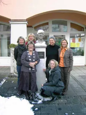 Bild: Erste Zentrale Homöopathie-Prüfung Deutschlands in historisch bedeutsamer Umgebung