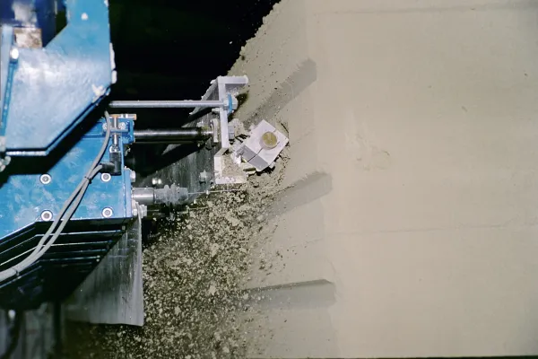 Neue Schneideline für Porenbetonblöcke Bild: Neue Schneideline für Porenbetonblöcke