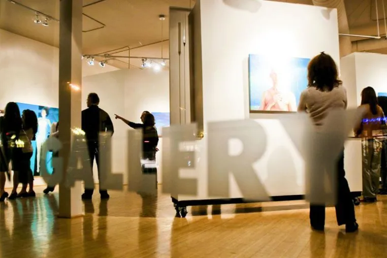 Bild: Spaziergänge zur Kunst - Viele Städte in Colorado veranstalten regelmäßig Art Walks
