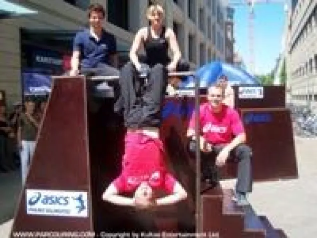 Erfolgreicher Auftakt der ASICS Parcouring Tour Bild: Erfolgreicher Auftakt der ASICS Parcouring Tour