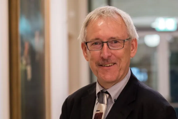 Bild: Prof. Dietmar Rösler ist Otto-Behaghel-Seniorprofessor