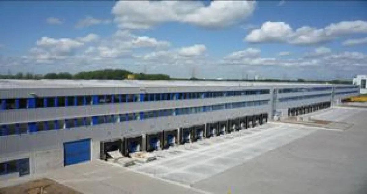 Gehört künftig zur Wormser TST-Gruppe: das Logistiklager der Süderelbe Logistik in Hausbruch