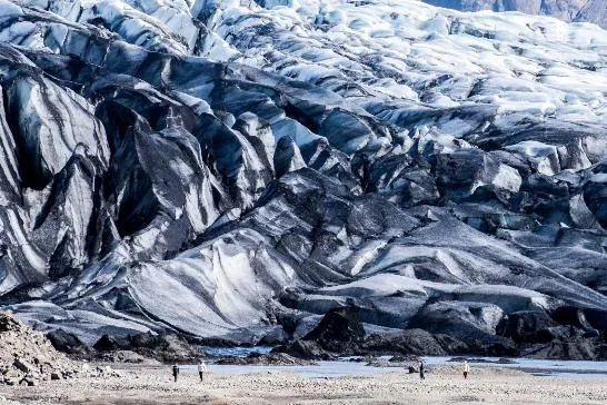 Bild: Eintauchen ins Winterwonderland Island mit Katla Travel Gletscherkraxeln