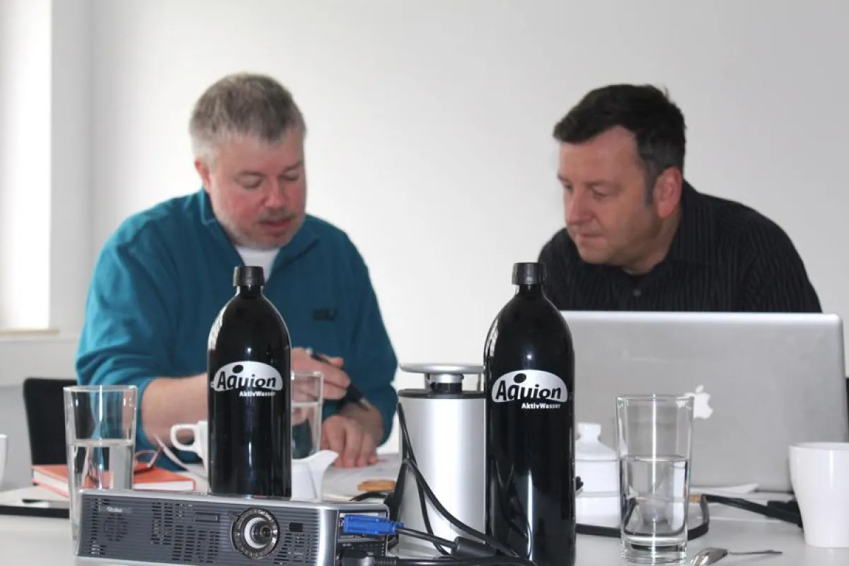 Salux-Geschäftsführer Johannes Heppenheimer und Karl-Heinz von Lackum im Gespräch