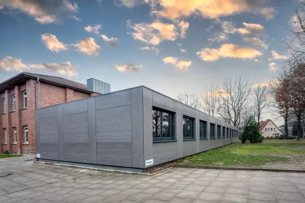 Bild: Temporäre Bildungsgebäude als Lösung für akute Platzprobleme durch Infektionsschutzmaßnahmen
