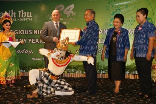 Bild: Gala zur Übergabe des TM Global Hospital Award 2011 auf Bali/Indonesien