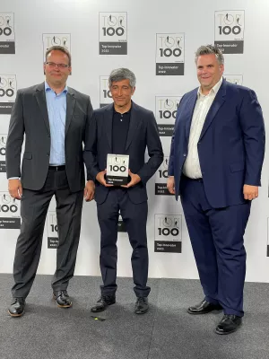 Ranga Yogeshwar gratuliert PROSOZ Herten zum Sprung in die TOP 100 Bild: Ranga Yogeshwar gratuliert PROSOZ Herten zum Sprung in die TOP 100