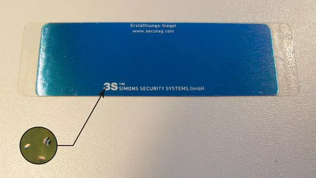 Bild: Fressnapf sichert Online-Terminals mit Sicherheitsetikett von 3S
