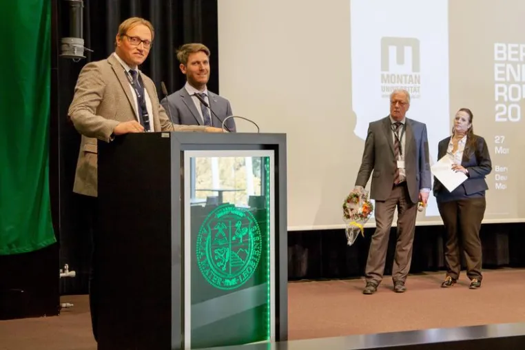Beste Abschlussarbeit der Tagung: THGA-Student erhält Oskar-Niemczyk-Preis in Österreich Bild: Beste Abschlussarbeit der Tagung: THGA-Student erhält Oskar-Niemczyk-Preis in Österreich
