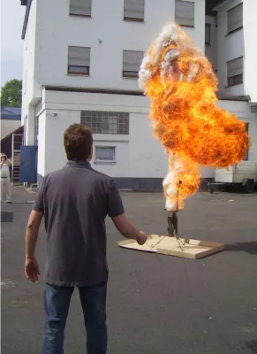 KUHN Feuerschutz: Neue Termine für die Ausbildung zum Brandschutzbeauftragten / Brandschutzhelfer Bild: KUHN Feuerschutz: Neue Termine für die Ausbildung zum Brandschutzbeauftragten / Brandschutzhelfer