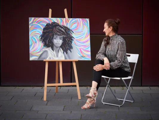 Bild: „Powerful Beauty“ vom 11.10. - 26.11.2021 zu sehen im FinanzKontor der Hamburger Volksbank Blankenese