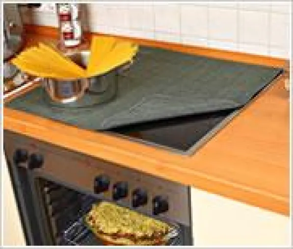 Technaxx FireMat® Schutztücher und Schüze Bild: Technaxx FireMat® Schutztücher und Schüze