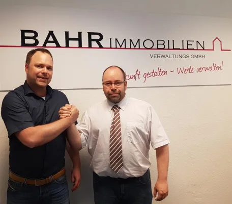 Bahr Immobilien Verwaltungs-GmbH wird Sponsor der Playing Ducks Bild: Bahr Immobilien Verwaltungs-GmbH wird Sponsor der Playing Ducks