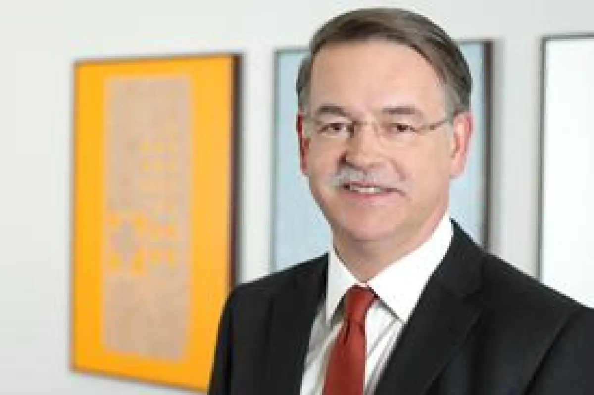 Blickt auf ein erfolgreiches Geschäftsjahr zurück und setzt weiterhin auf Wachstum: Wirtschaftsakademie-Geschäftsführer Dr. Detlef Reeker