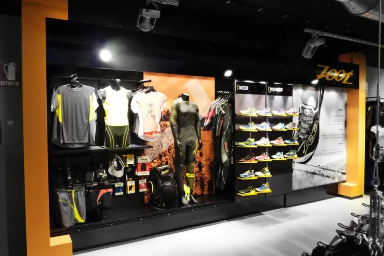 Bild: Erster eigener Shop-in-Shop für die Triathlon Marke Zoot in Spanien