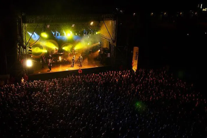 Bild: Fettes Brot – Open-Air-Konzert zum dritten Geburtstag des Deutschen Auswandererhauses
