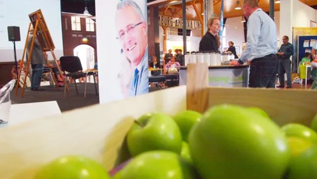 Bliev in Swung*: Sport- und Gesundheitsmesse der Jobcenter-Initiative mitnmang macht wieder Lust auf Bewegung Bild: Bliev in Swung*: Sport- und Gesundheitsmesse der Jobcenter-Initiative mitnmang macht wieder Lust auf Bewegung