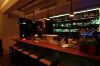 RIVA Bar & Restaurant vereint erstklassige Bar und Küche in Frankfurt am Main. Bild: RIVA Bar & Restaurant vereint erstklassige Bar und Küche in Frankfurt am Main.