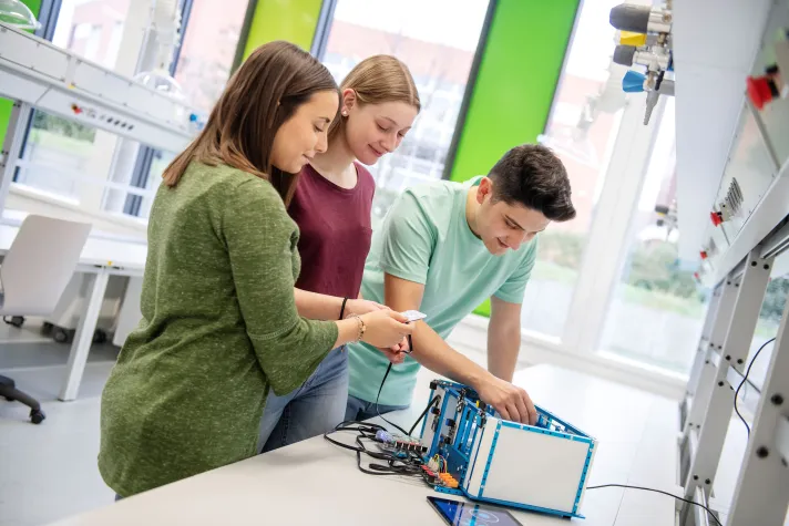 MINT-Osterferienkurse, die Zukunftskompetenzen stärken! Bild: MINT-Osterferienkurse, die Zukunftskompetenzen stärken!