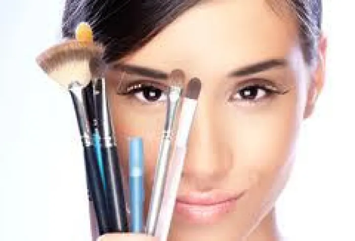 Bild: Einfach schön - sommerleichtes Make up