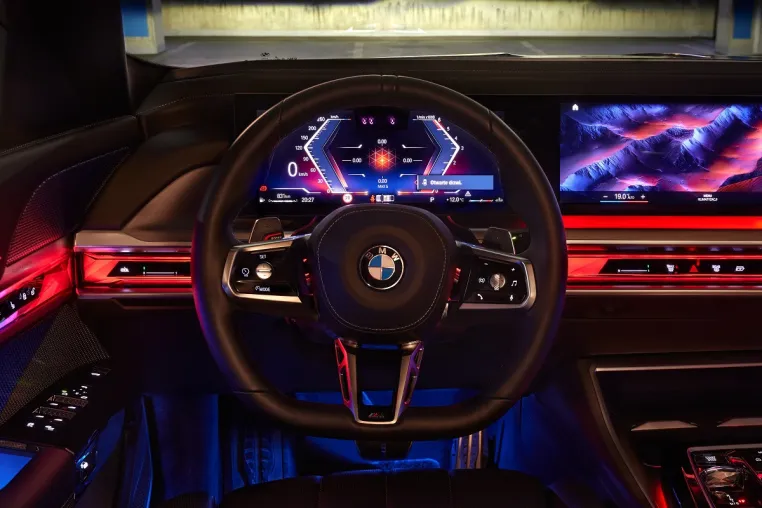 Herando Erfahrungen: neue Technologien bei Luxusautos Bild: Herando Erfahrungen: neue Technologien bei Luxusautos