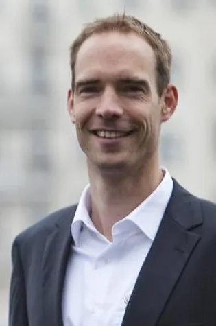 Bild: Stefan Knecht wird Vorstandsvorsitzender des Analytik Manager Zirkels AMZ