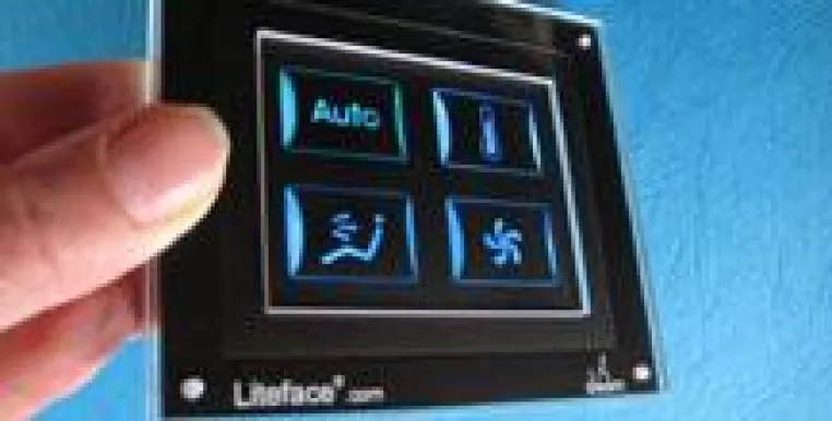 Bild: Intelligente Knöpfe auf der Hannover Messe
