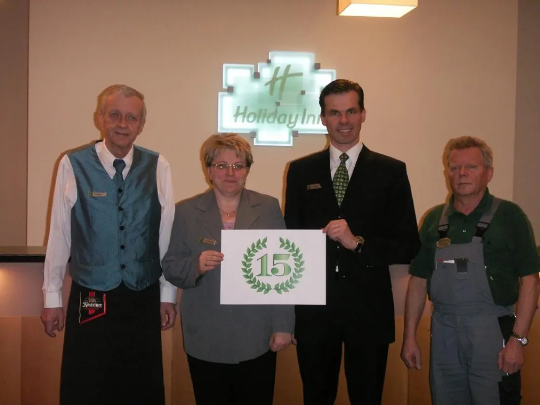 Mitarbeiter der ersten Stunde ? von links: Herr Näther, Frau Fischeder, Herr Scharf und Herr Borman