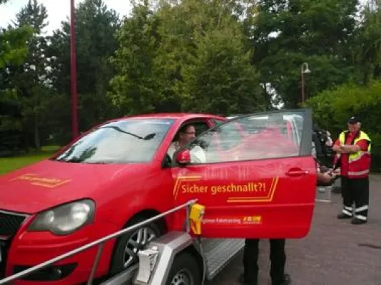 Bild: Kinder sind bei Unfällen besonders gefährdet ACE Simulator am 24. März bei „Baby & more“ in Meschede