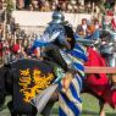 Bild: Ritterspiel und moderne Datenkommunikation - TDT schlägt Brücke zwischen Tradition und Moderne