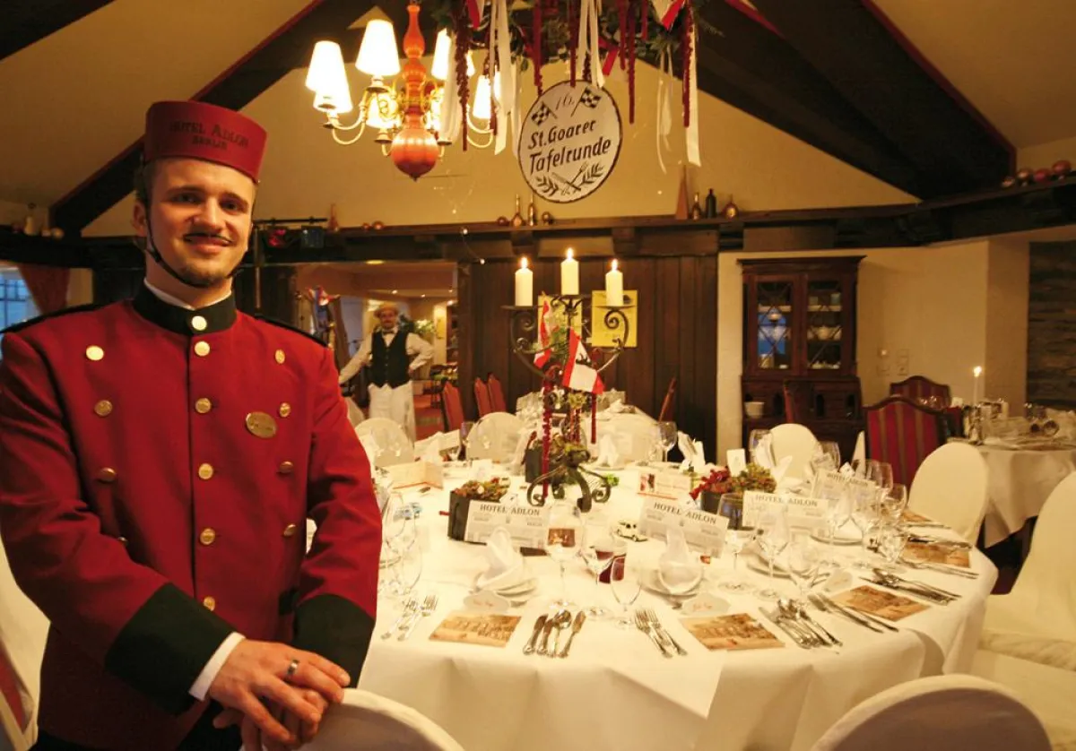 Tafelrunde im Schlosshotel Rheinfels