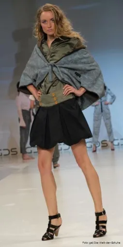 Bild: Römersandalen im neuen Look