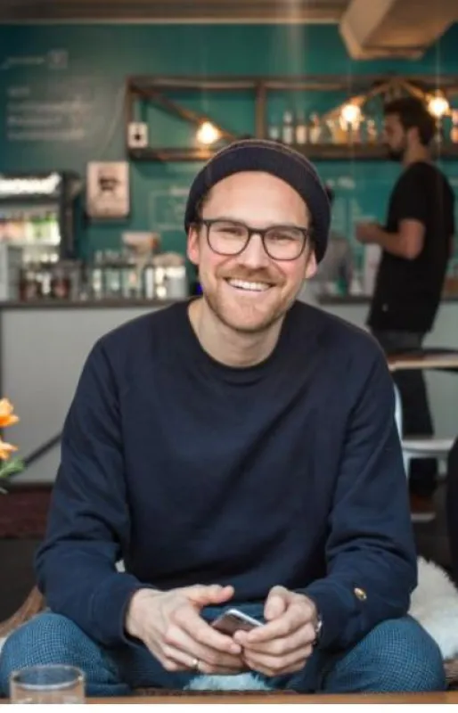 Jakob Berndt ist Mitgründer der Smartphone-Ökobank Tomorrow