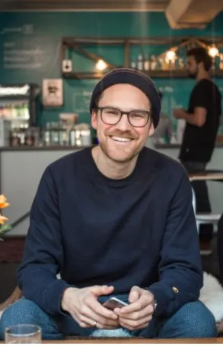 Tomorrow-Interview: Wie grün ist das neue Smartphone-Konto? Bild: Tomorrow-Interview: Wie grün ist das neue Smartphone-Konto?
