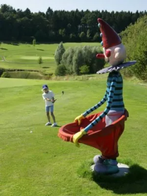 Bild: Spezieller Kindergolfplatz im Bayerischen Golf- und Thermenland
