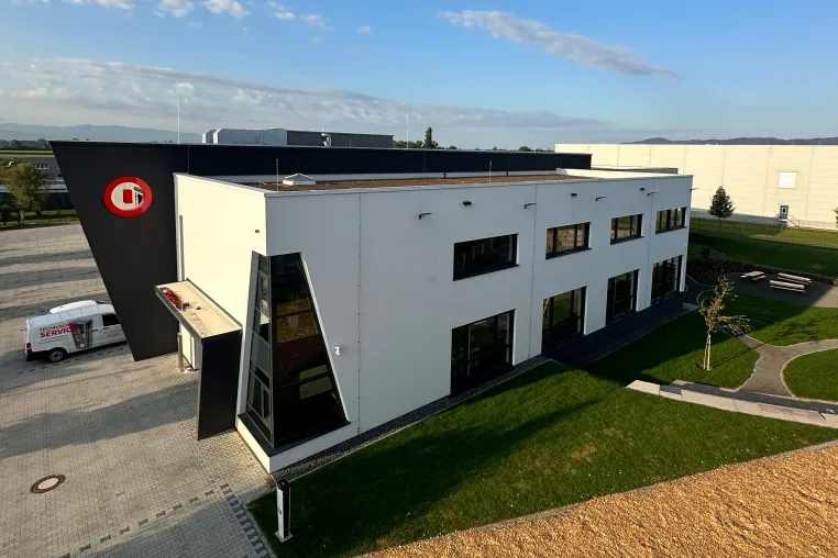 Bild: Neue Produktionshalle mit Bürogebäude der Alexander Bürkle Gruppe offiziell eröffnet