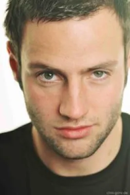 Bild: Neuer Botschafter für Kinderrestaurant des Programms Lichtpunkte der Deutschen Kinder- u.Jugendstiftung (DKJS)