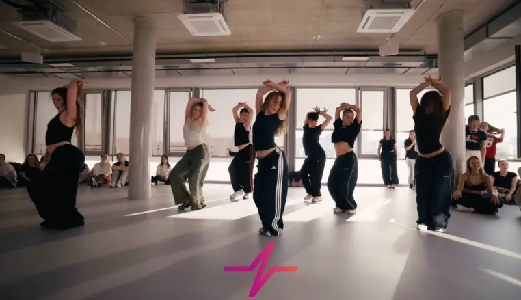 Neustart in Berlin: D!‘s Dance World eröffnet neue Location mit 1.000 m² Fläche Bild: Neustart in Berlin: D!‘s Dance World eröffnet neue Location mit 1.000 m² Fläche