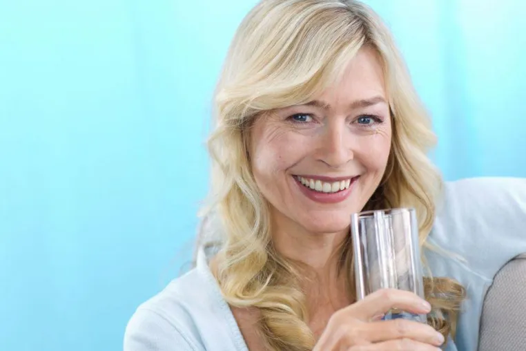 Gesunde Trinktipps für Frauen Bild: Gesunde Trinktipps für Frauen