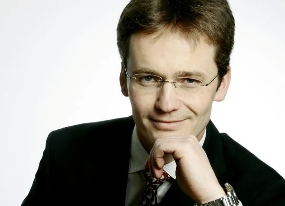 Roland Wunderlich - Federstein Kommunikation